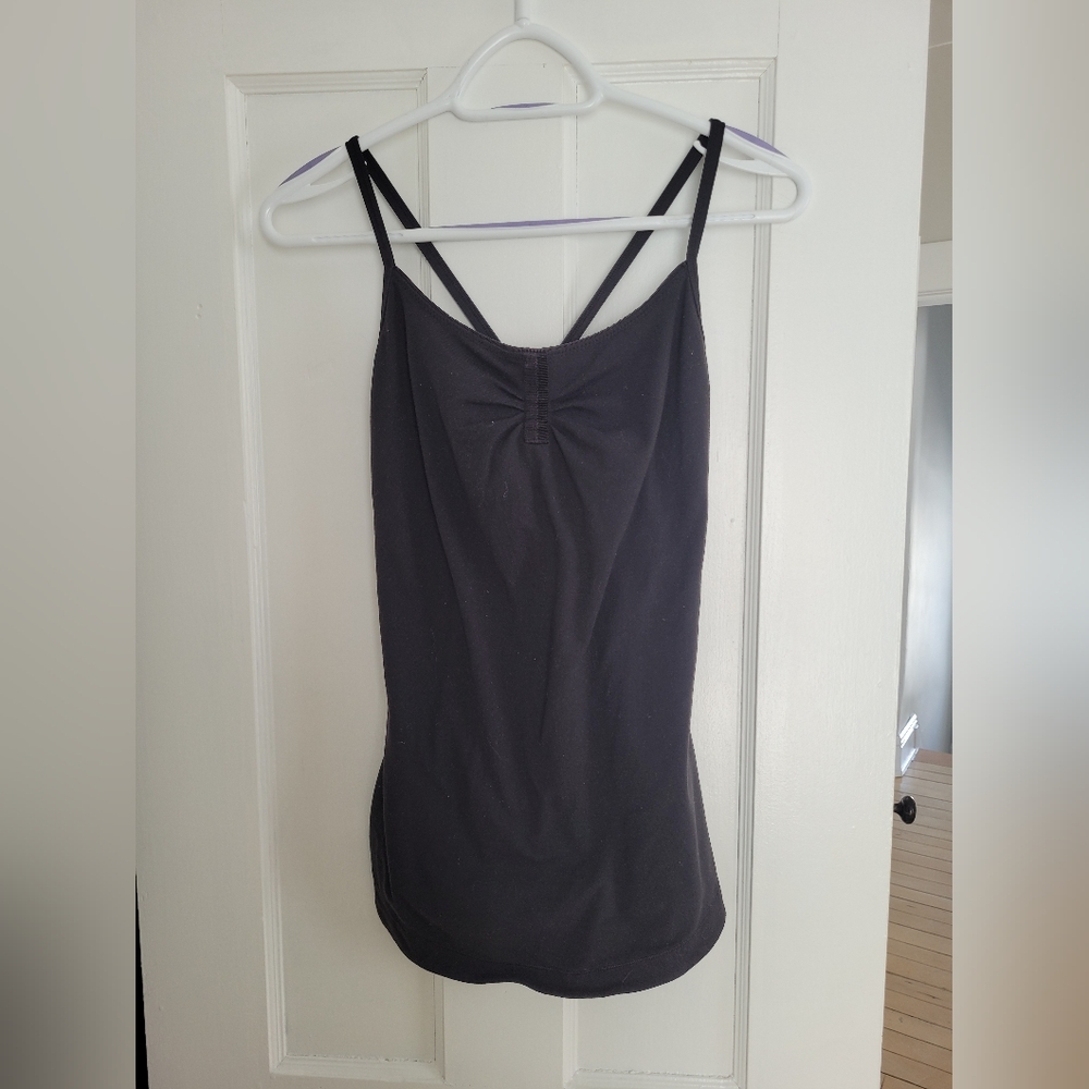 Older style lululemon tank